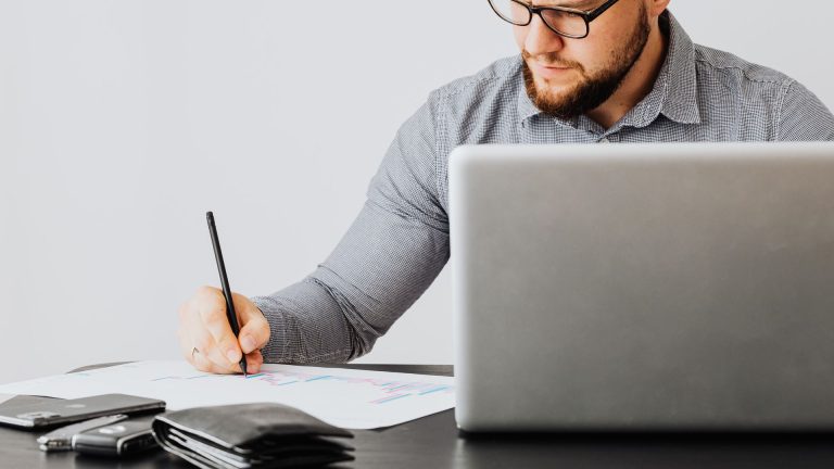 Qu’est-ce que l’amortissement comptable ? définition, calcul et exemples
